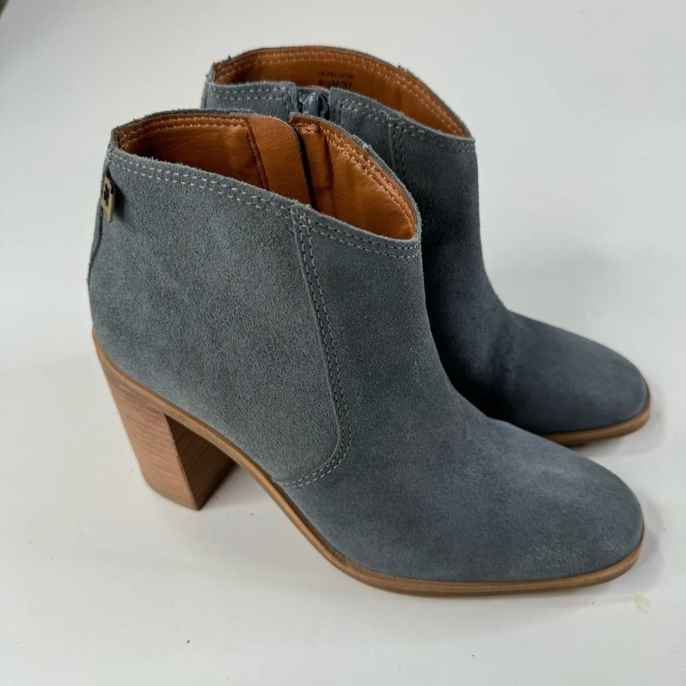 Lucky Brand Pellyon Suede‎ Ankle Booties in Open Gray Size 6.5